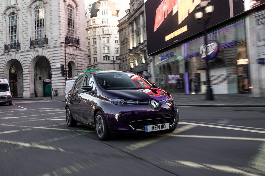  Renault Zoe Z.E. 40 R110 2018 года  (UK) (фото 13 из 32)